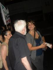 Daphni Leef tells Uri Avnery how she broke her wrist During June 30 protest, Daphni Leef tells Uri Avnery how she broke her wrist